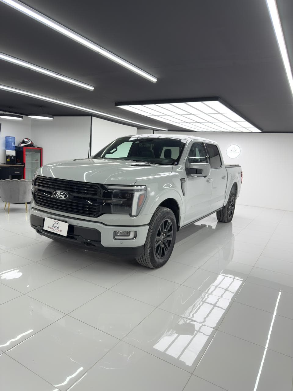 Ford F150 PLATINUM 2025
