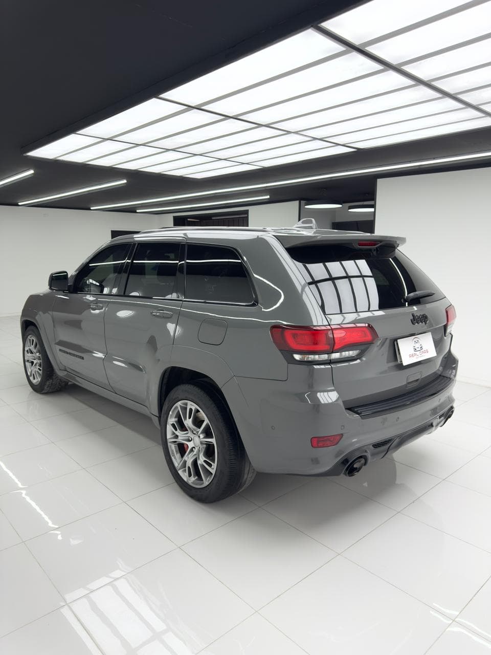 JEEP GRAND CHEROKEE SRT - miniatura 3