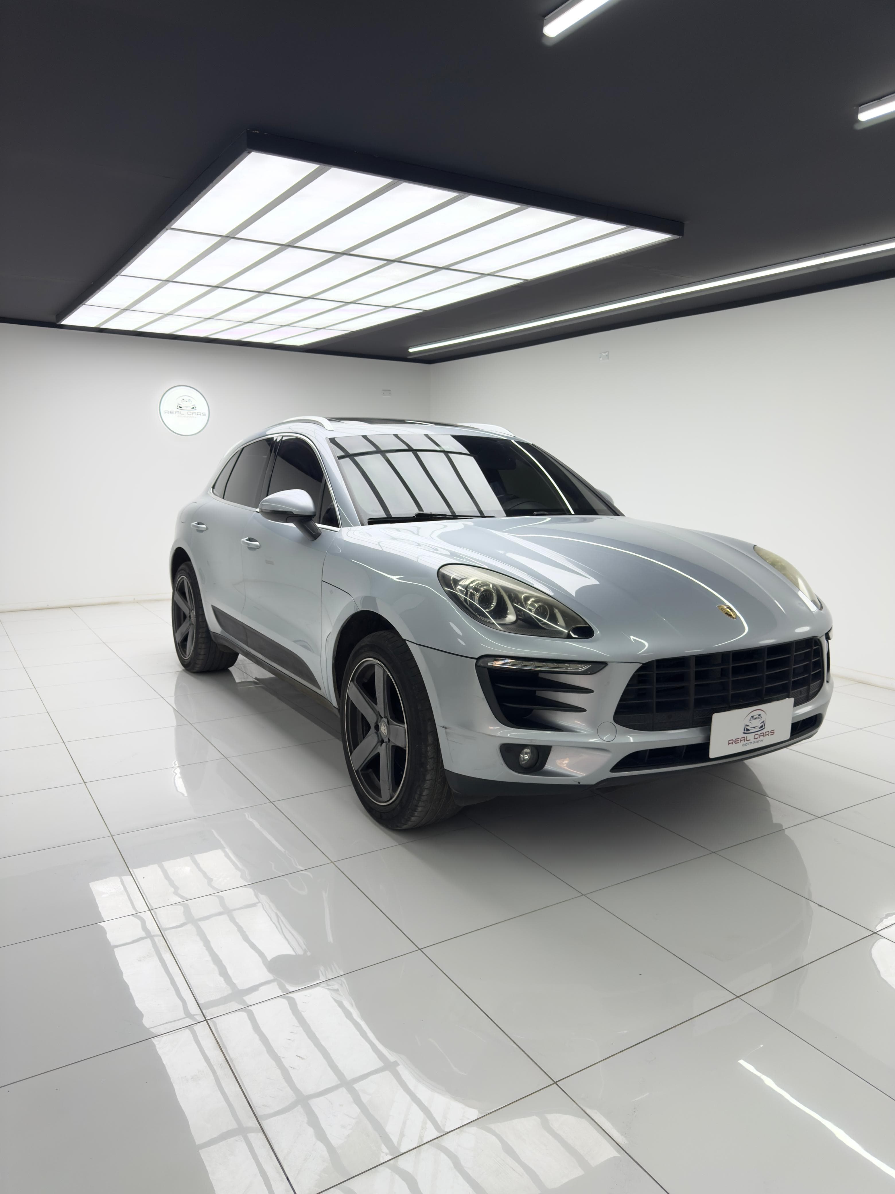 Porsche Macan R4 2.0 2016